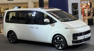 Mục sở thị Hyundai Staria Hybrid tại Đông Nam Á: Có 5 bản, tùy chọn 11 chỗ, giá quy đổi từ 851 triệu đồng